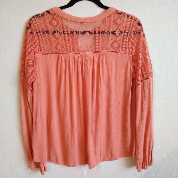 Harlowe and Graham Lace Trim Blouse - Picture 3 of 8